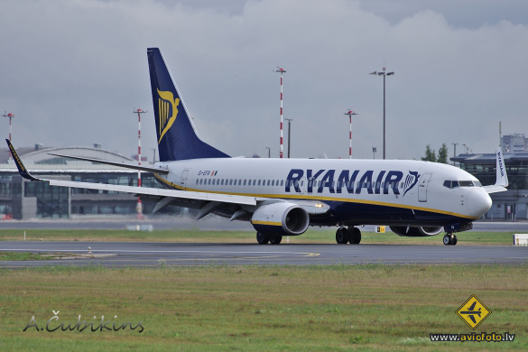 Boeing 737-8AS