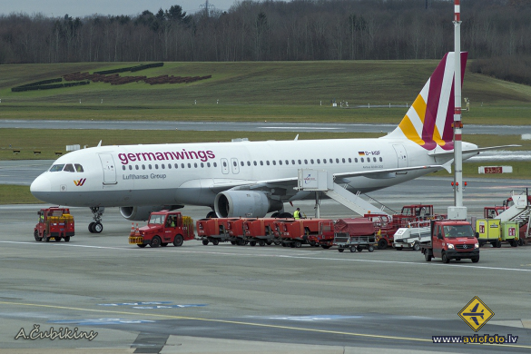 Airbus A320-211