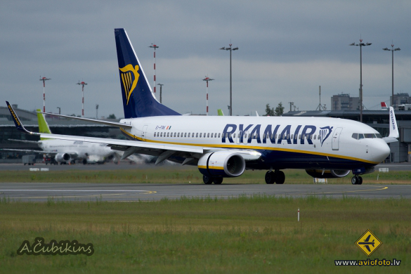 Boeing 737-8AS