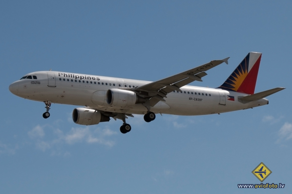 Airbus A320-214