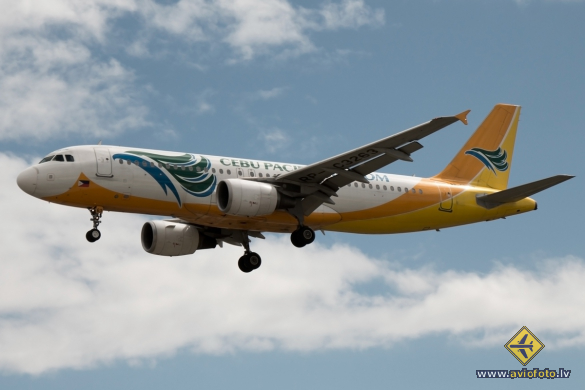Airbus A320-214