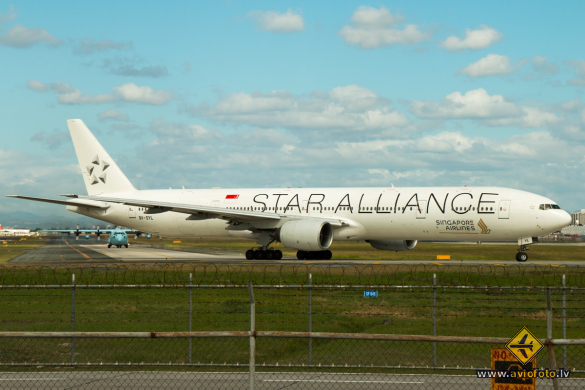 Boeing 777-312