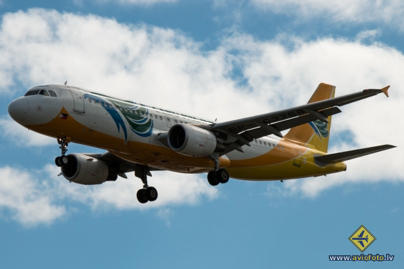Airbus A320-214