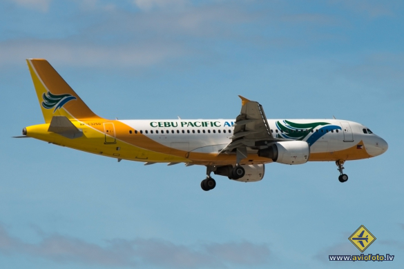Airbus A320-214