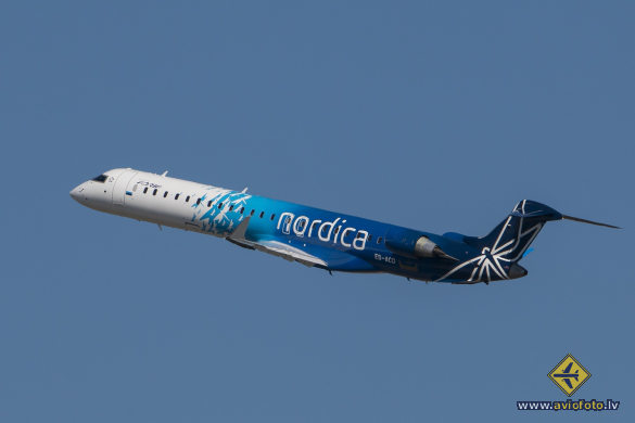 Bombardier CRJ-900ER (CL-600-2D24)