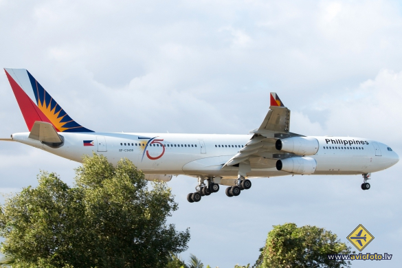 Airbus A340-313