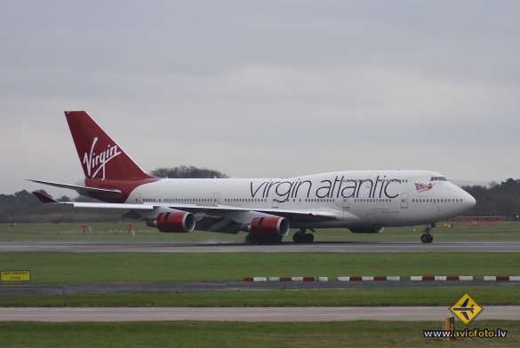 Boeing 747-41R