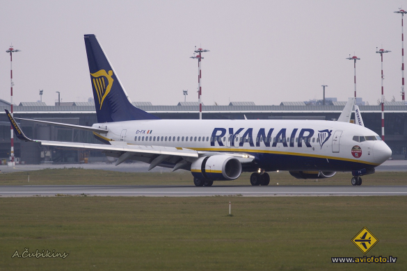 Boeing 737-8AS