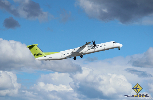Bombardier DHC-8-402 Q400