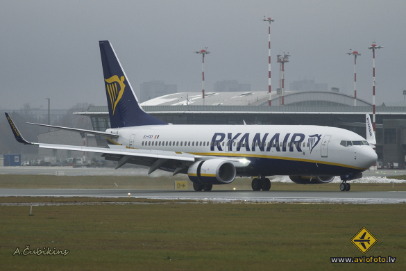 Boeing 737-8AS
