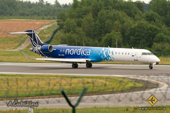 Bombardier CRJ-900ER (CL-600-2D24)