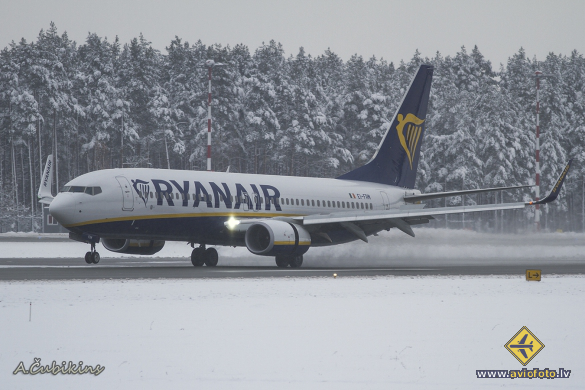 Boeing 737-8AS