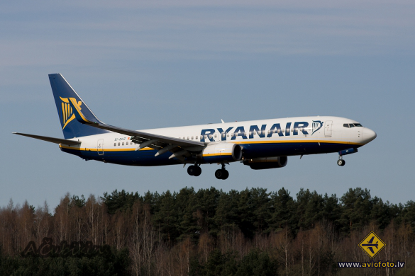 Boeing 737-8AS