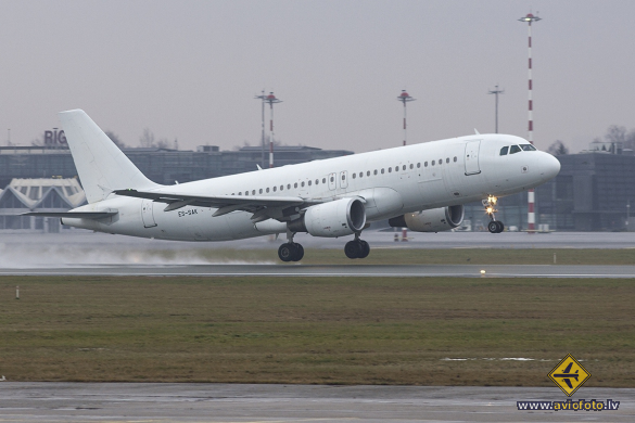 Airbus A320-214