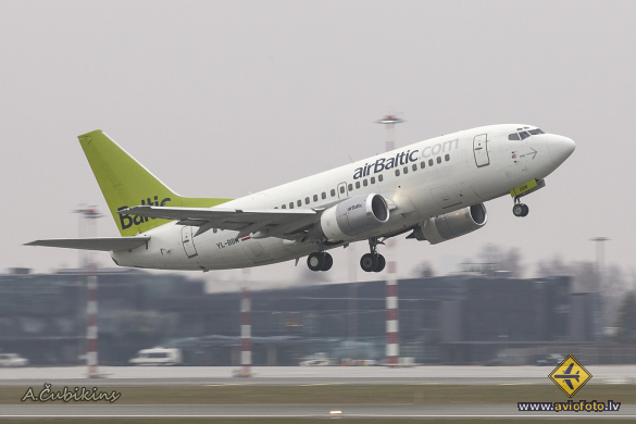 Boeing 737-522
