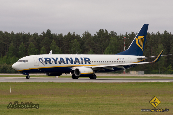 Boeing 737-8AS
