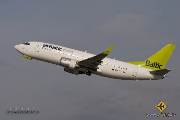 Boeing 737-33A