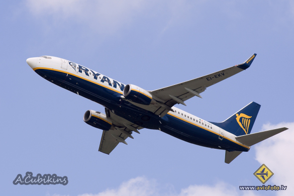 Boeing 737-8AS