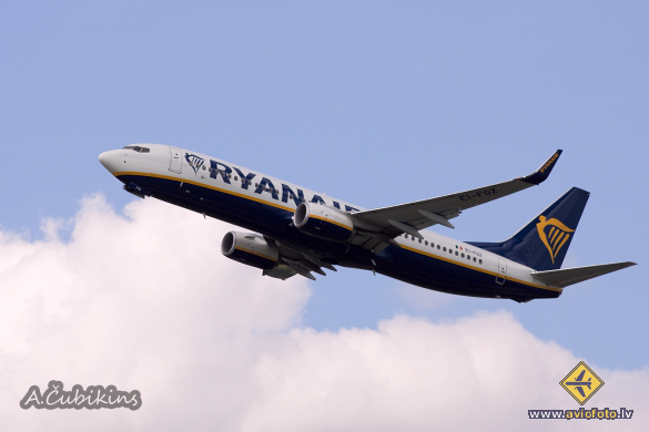 Boeing 737-8AS