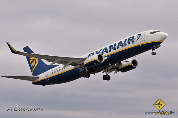 Boeing 737-8AS