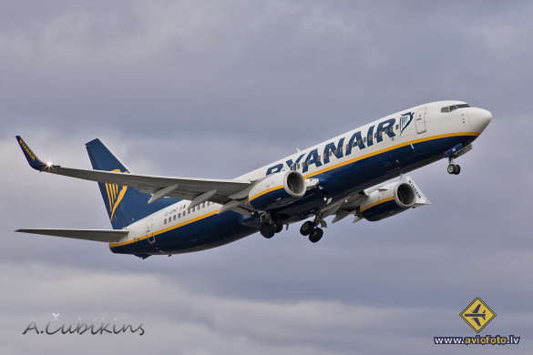 Boeing 737-8AS