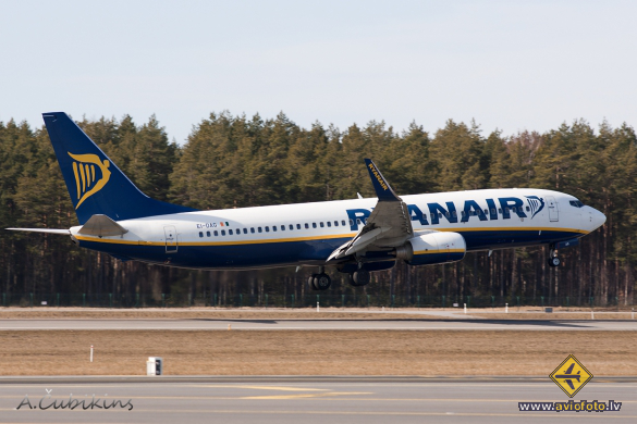 Boeing 737-8AS