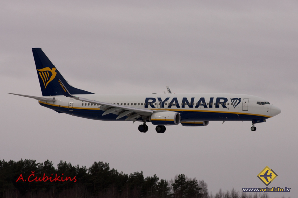 Boeing 737-8AS