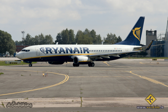 Boeing 737-8AS