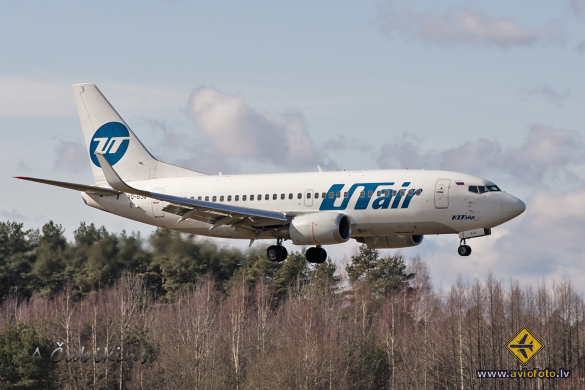Boeing 737-524