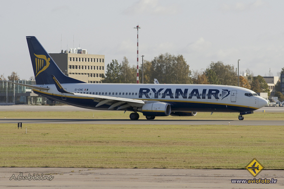Boeing 737-8AS