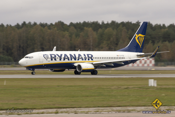 Boeing 737-8AS