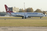 Boeing 737-8F2