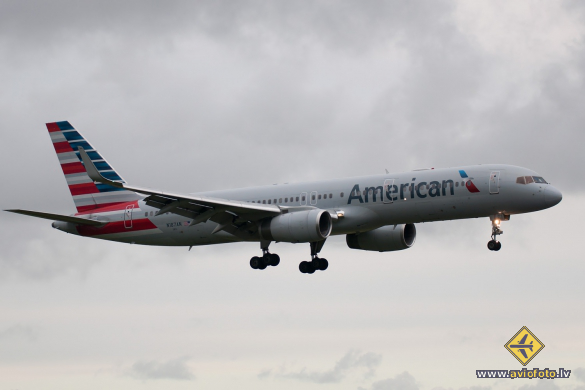 Boeing 757-223