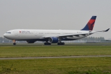 Airbus A330-323