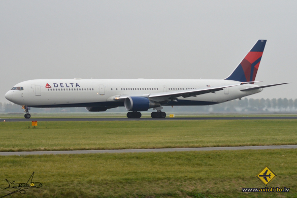 Boeing 767-432/ER