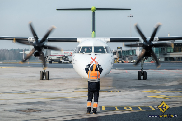 Bombardier DHC-8-402 Q400