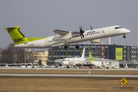 Bombardier DHC-8-402 Q400