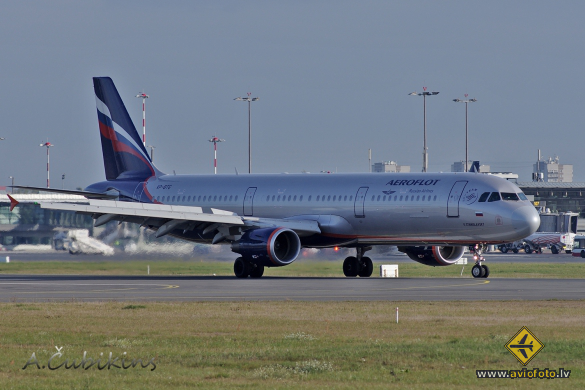 Airbus A321-211