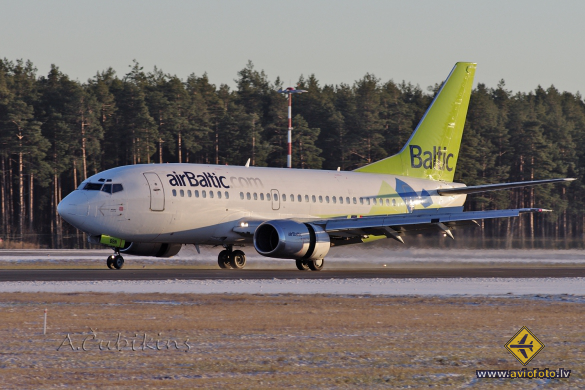 Boeing 737-522