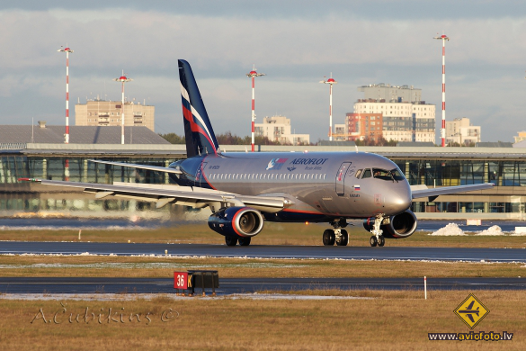 Sukhoi SSJ-100-95B Superjet 100 (RRJ-95B)