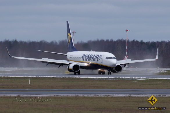 Boeing 737-8AS