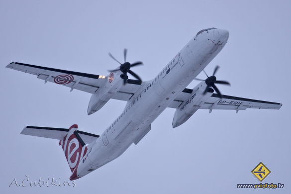 Bombardier DHC-8-402 Q400