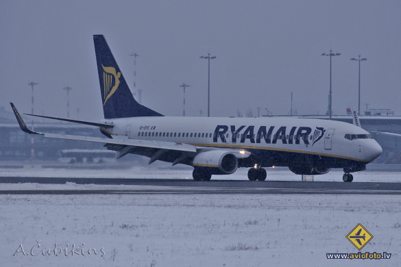 Boeing 737-8AS