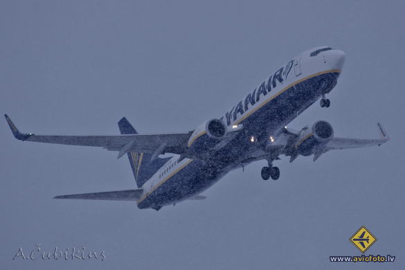 Boeing 737-8AS
