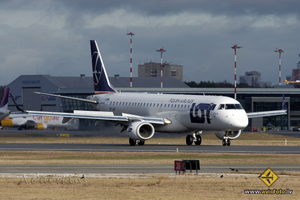 Embraer 195LR (ERJ-190-200LR)