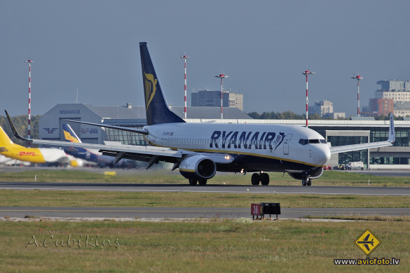Boeing 737-8AS
