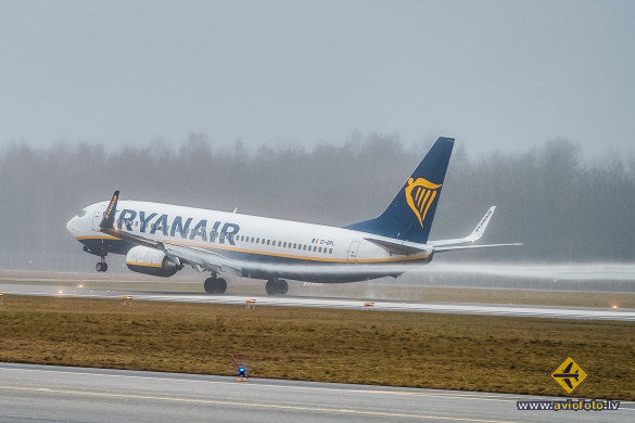 Boeing 737-8AS