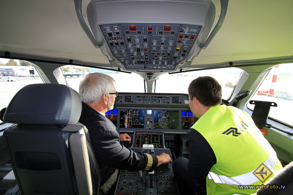 Bombardier CSeries CS300 (BD-500-1A11)