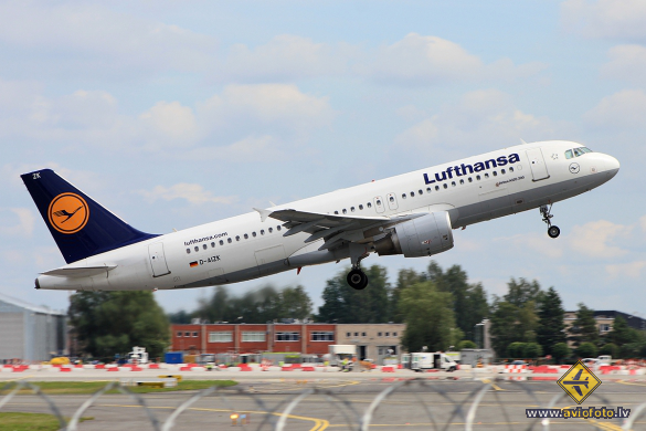 Airbus A320-214