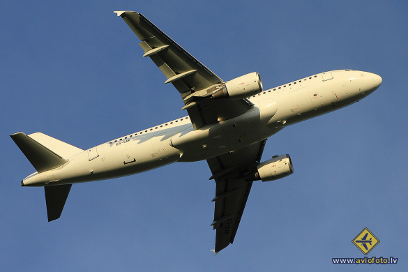 Airbus A320-214